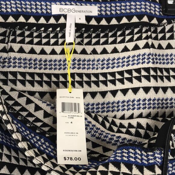 NWT BCBGeneration Academy Woven Mini Skirt Knit Geometric Stripe Pattern Size 4 - Picture 9 of 10